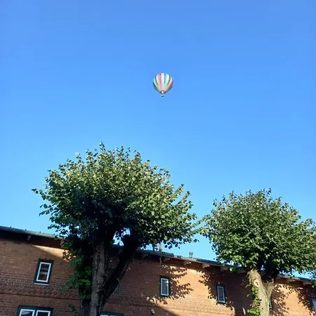 Dorfblick Vom Muckesberg Lägenhet *